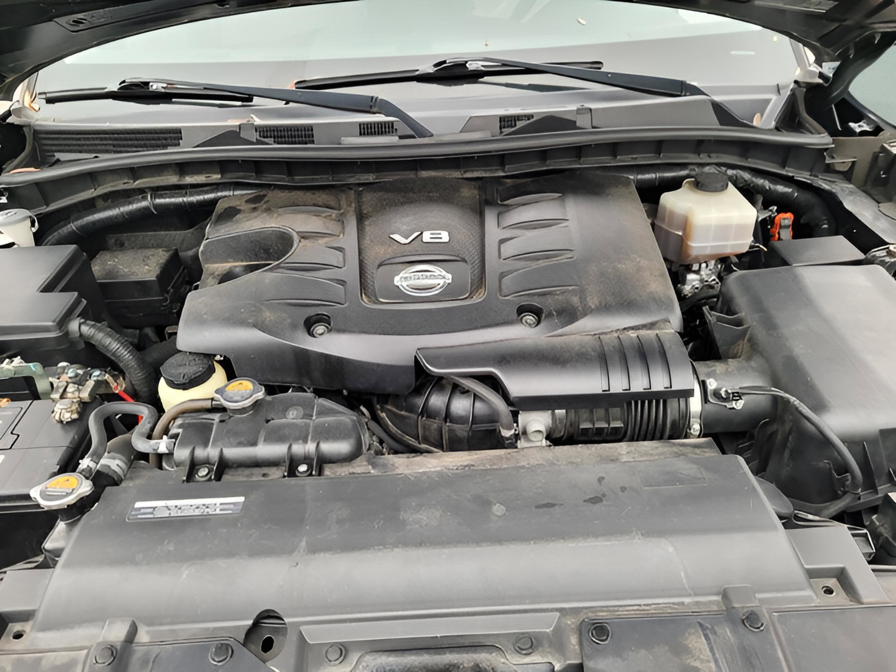 Used 2019 Nissan Armada Platinum w/ Captain's Chairs Package image 28