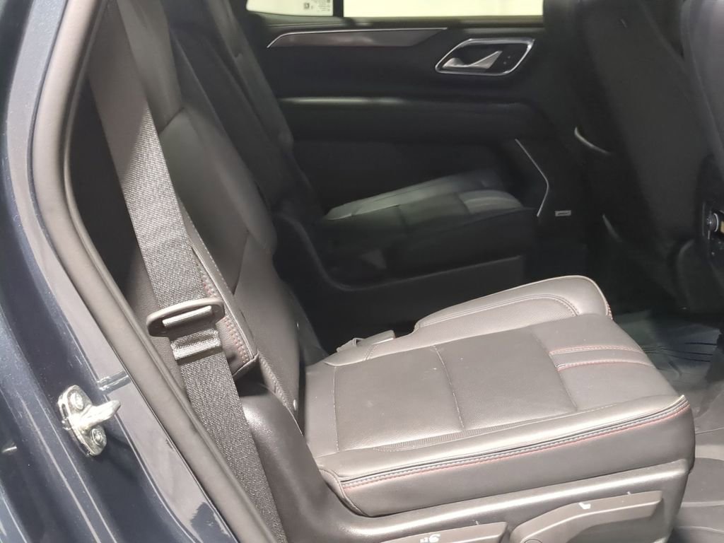 Used 2022 Chevrolet Tahoe RST w/ Luxury Package AWD/4WD image 24