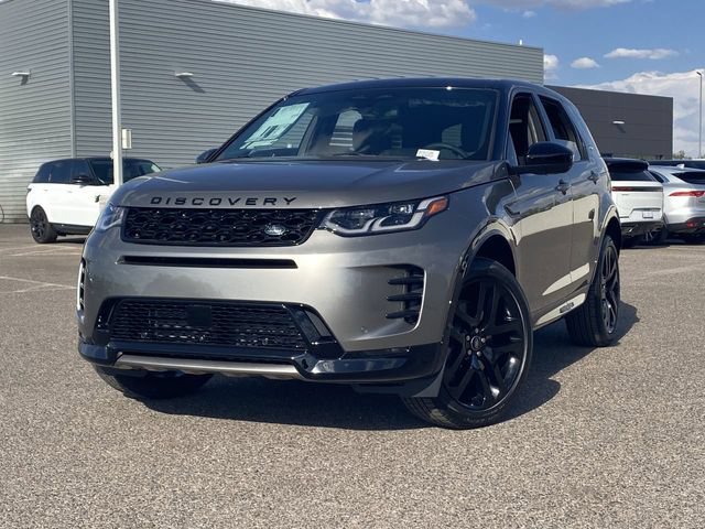 Used 2025 Land Rover Discovery Sport Dynamic SE AWD/4WD image 3