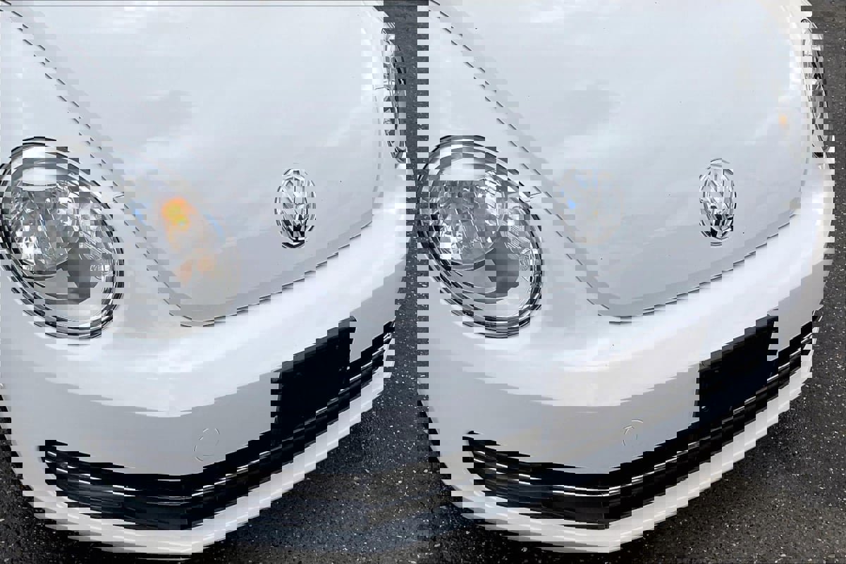 Used 2012 Volkswagen Beetle Turbo image 31