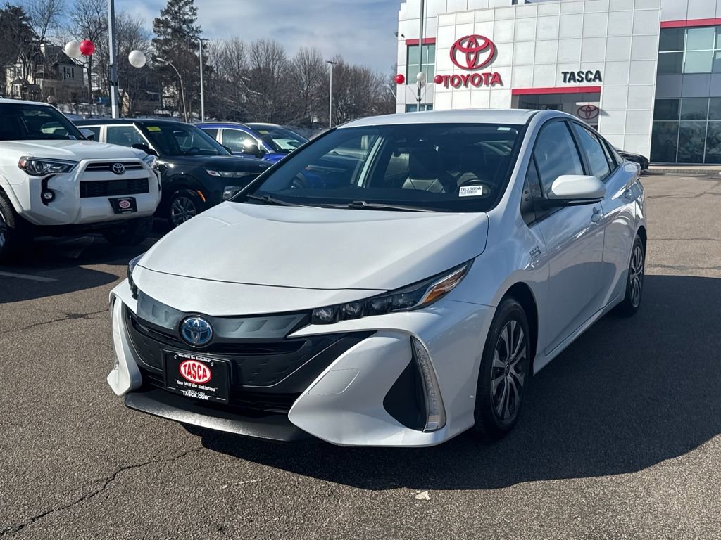 Used 2021 Toyota Prius Prime XLE image 6