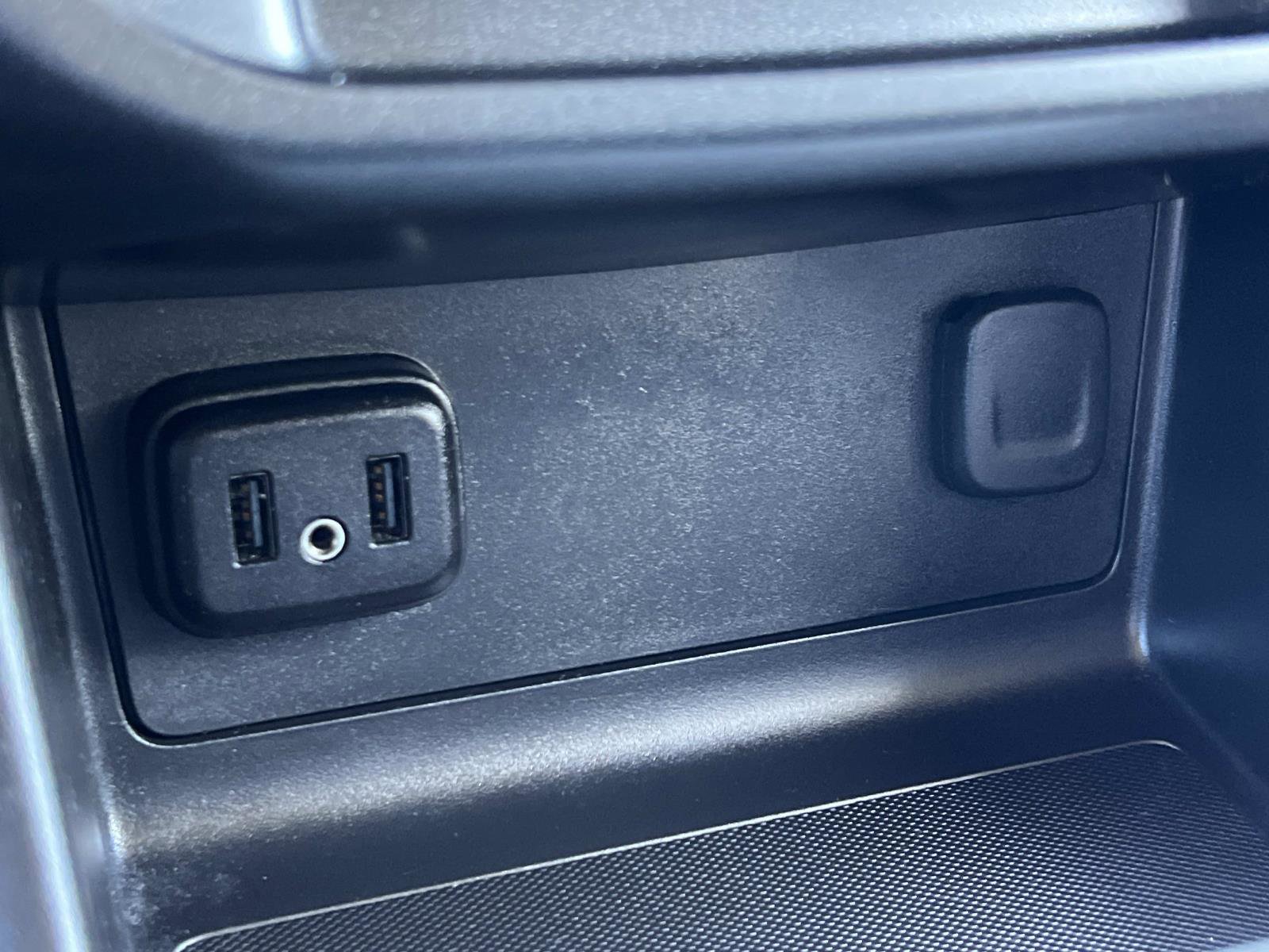 Used 2019 Chevrolet Colorado LT image 15