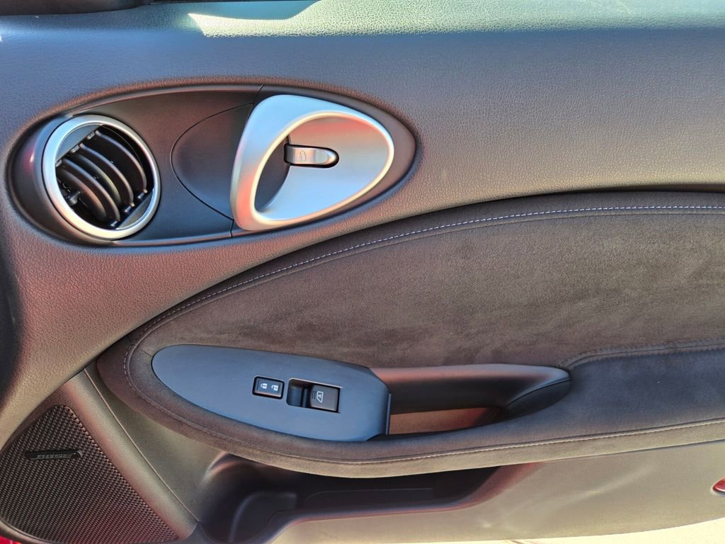 Certified 2020 Nissan 370Z Touring Sport image 18