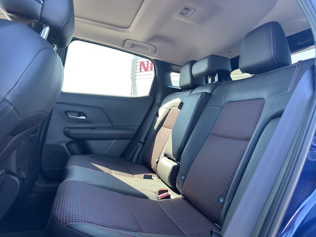 New 2026 Nissan Kicks SR w/ SR Premium Package FWD image 14