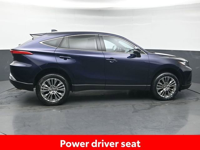 Used 2024 Toyota Venza XLE AWD/4WD image 8