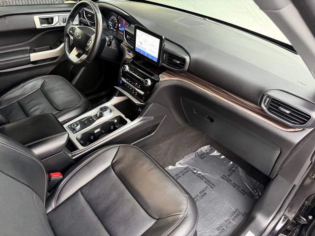 Used 2024 Ford Explorer Limited AWD/4WD image 34