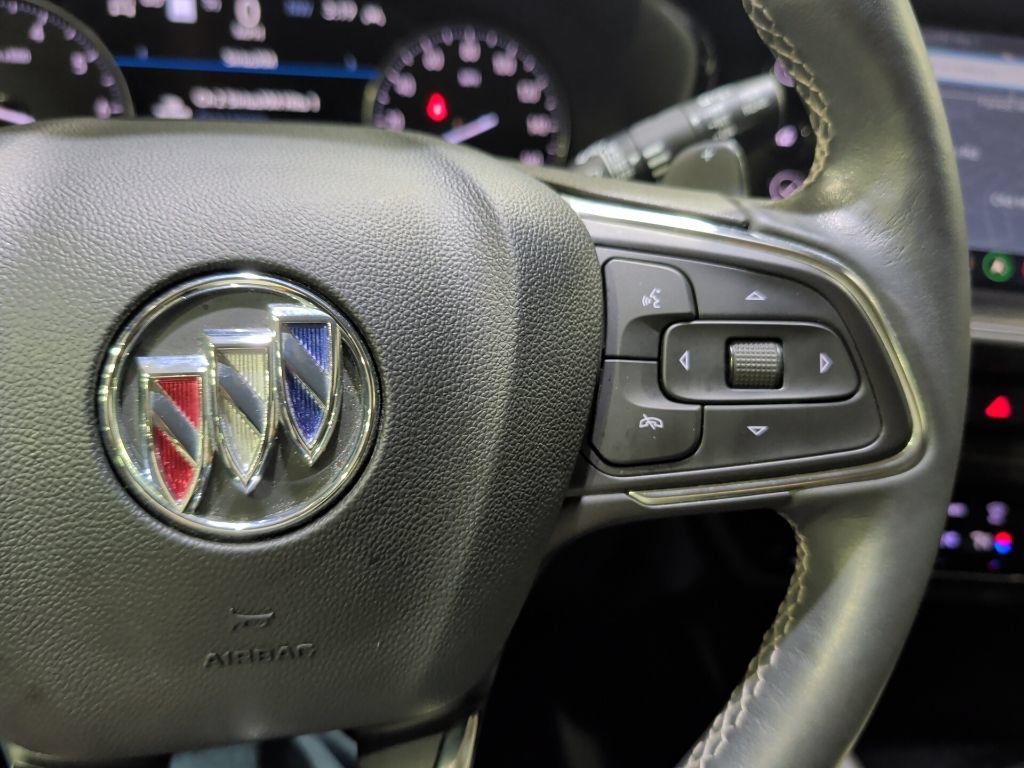 Used 2021 Buick Envision Essence w/ Technology Package I AWD/4WD image 28