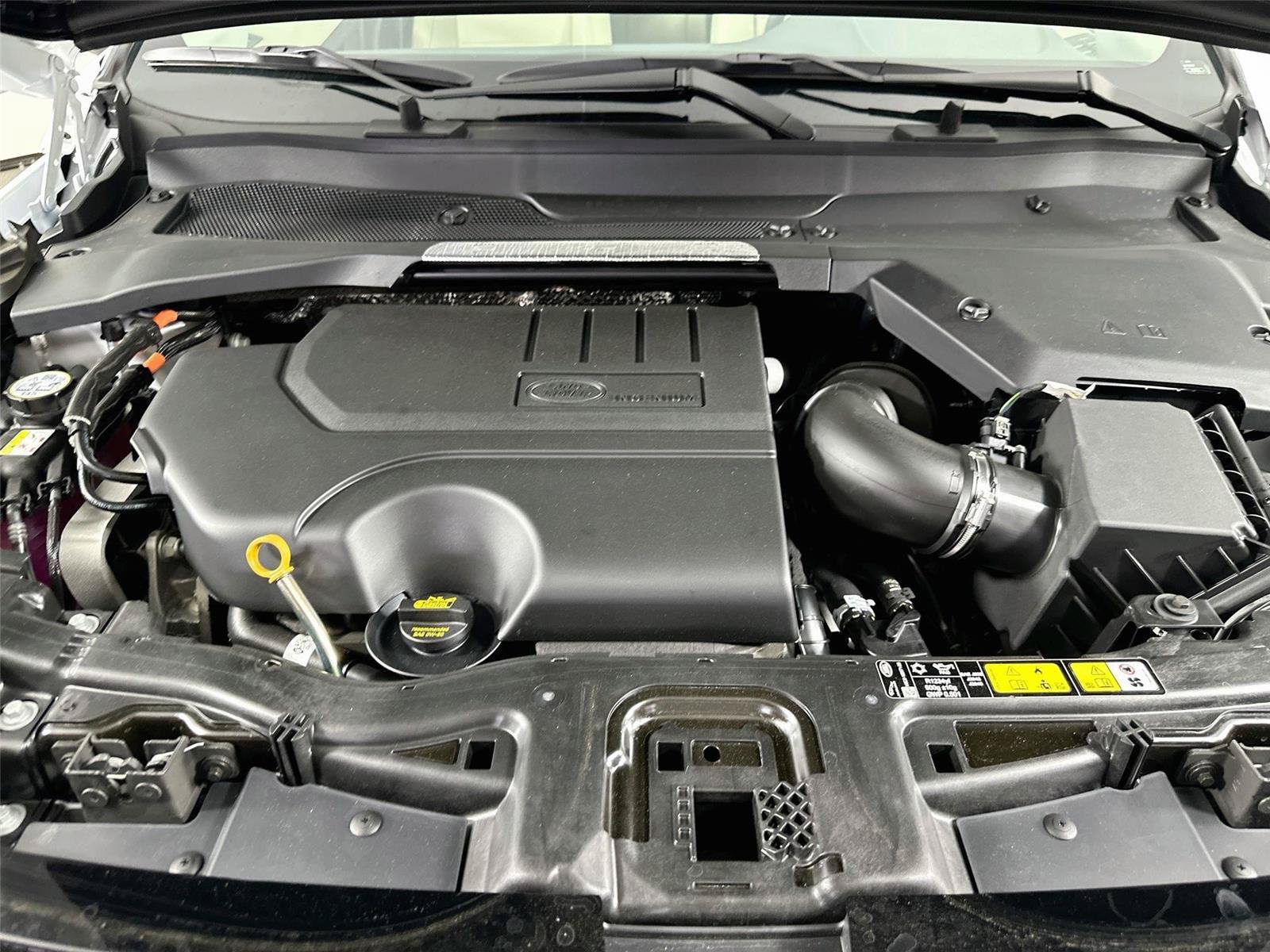 Certified 2025 Land Rover Discovery Sport S AWD/4WD image 21