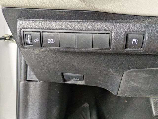 Used 2022 Toyota Corolla LE FWD image 13