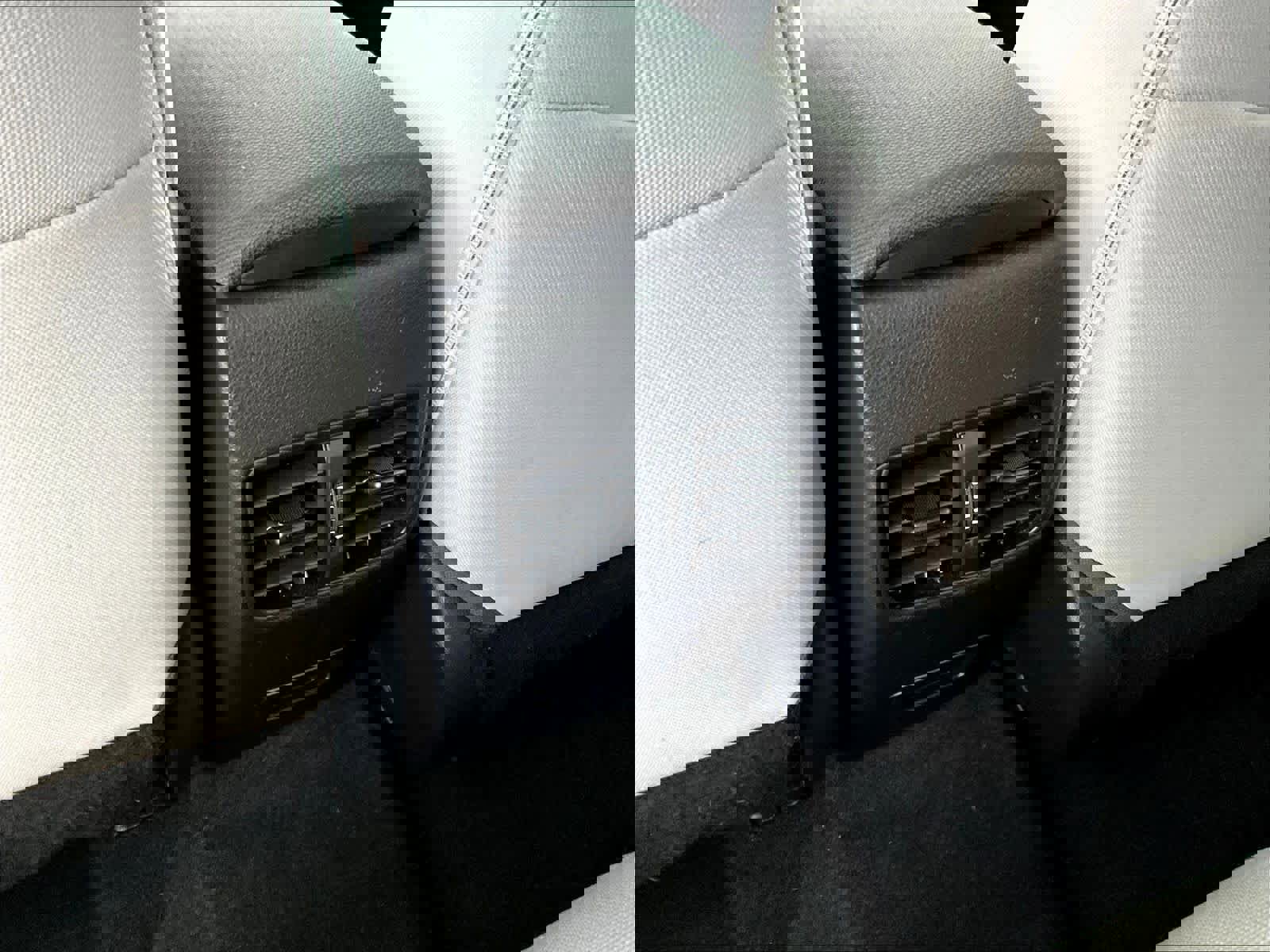 Used 2023 Toyota Corolla Cross LE image 28