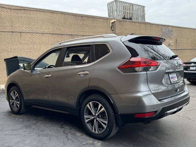 Used 2019 Nissan Rogue SV w/ Premium Package FWD image 19
