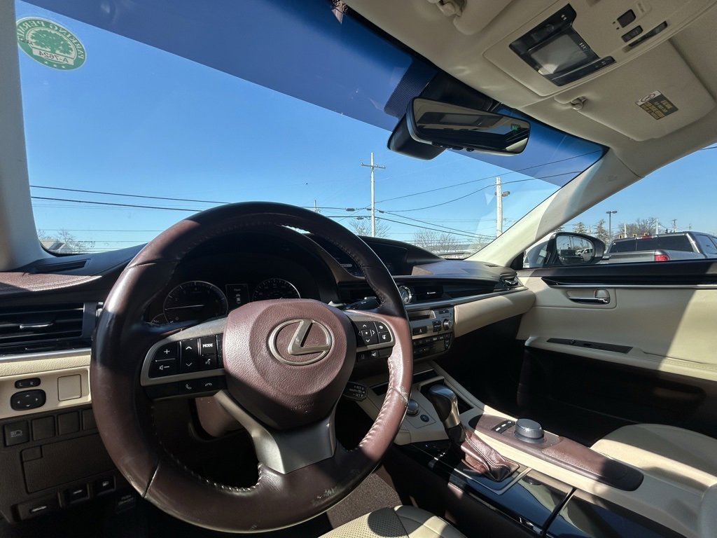 Used 2018 Lexus ES 350 w/ Accessory Package image 15