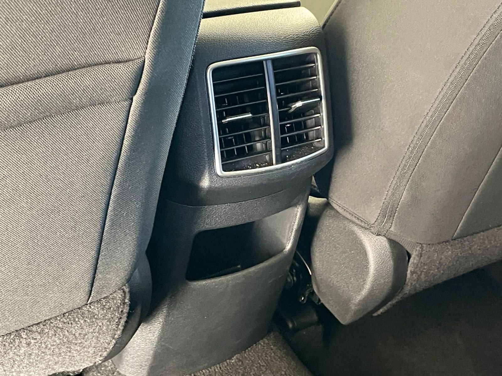 Used 2025 Kia Sportage LX image 24