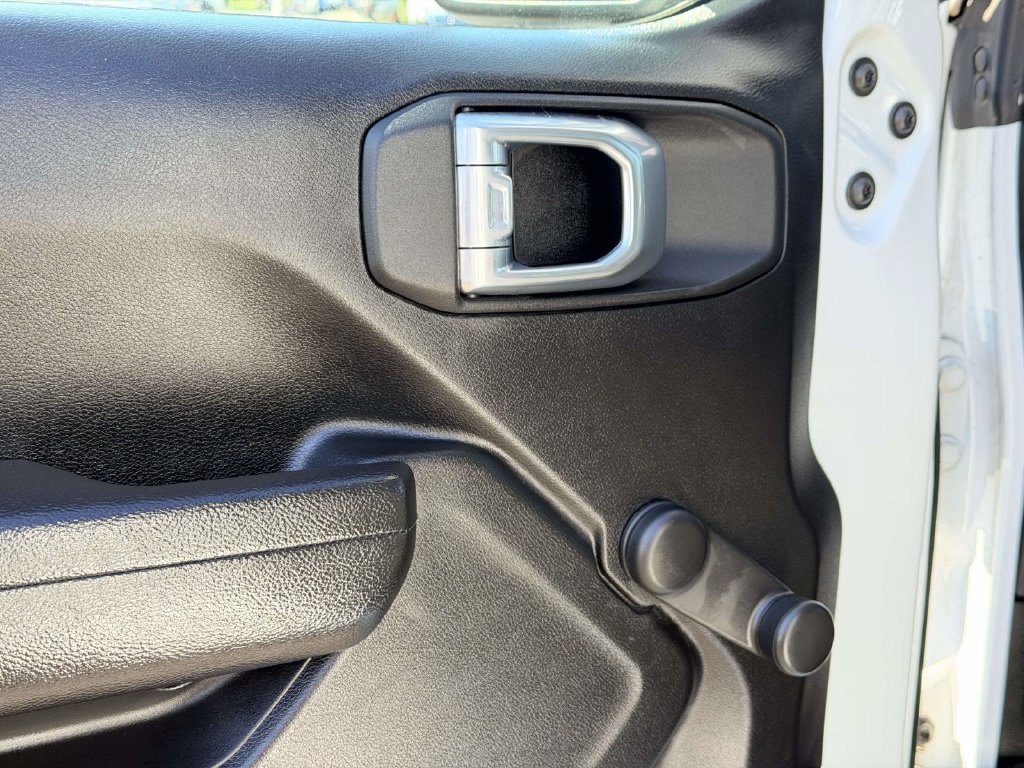 Certified 2022 Jeep Wrangler Unlimited Sport AWD/4WD image 13