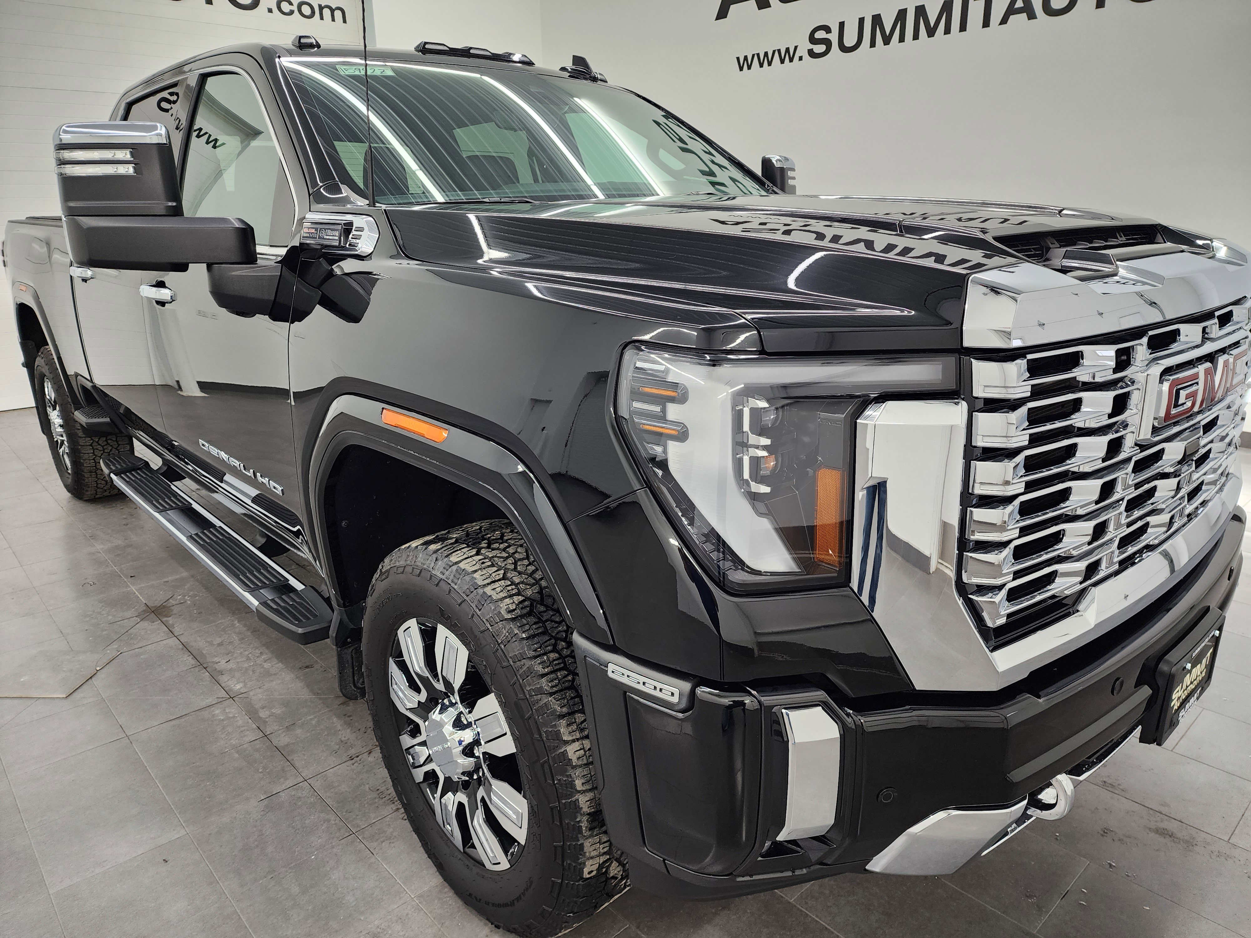 Used 2024 GMC Sierra 2500 Denali w/ Denali Reserve Package image 2