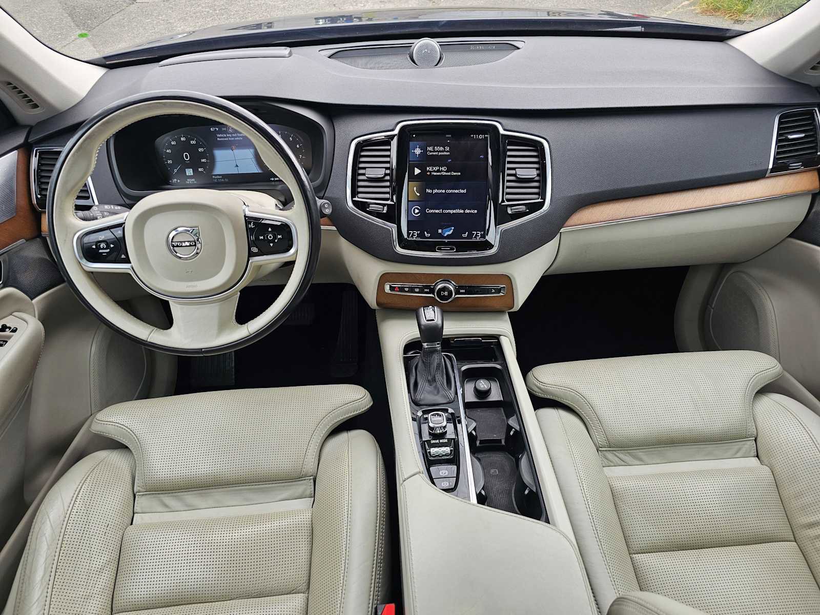 Used 2017 Volvo XC90 T6 Inscription w/ Vision Package AWD/4WD image 20