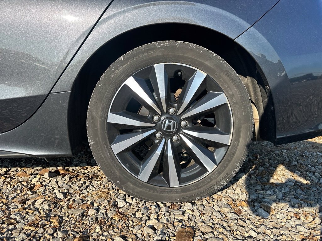 Used 2024 Honda Civic EX-L image 7