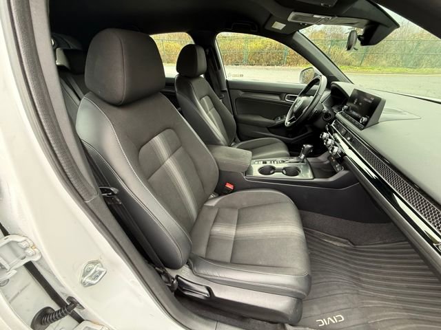Used 2023 Honda Civic Sport image 11