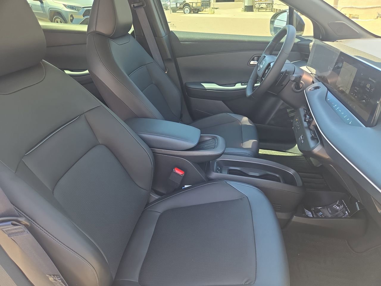 New 2026 Nissan Leaf SV+ w/ Illuminated Package FWD image 10