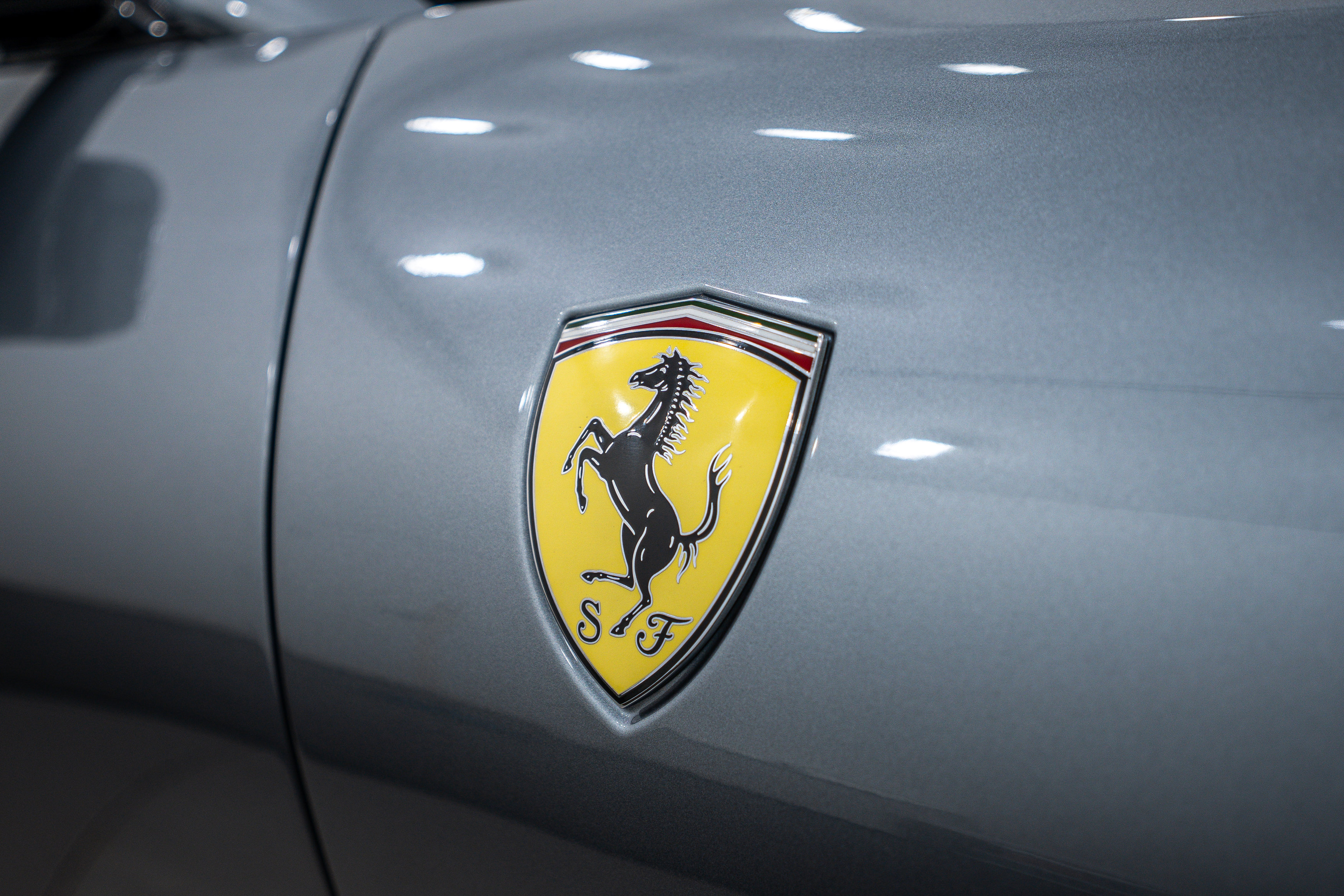 Used 2025 Ferrari Roma Spider image 12