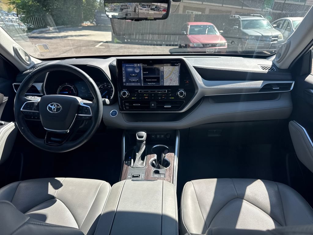 Used 2021 Toyota Highlander Platinum AWD/4WD image 15