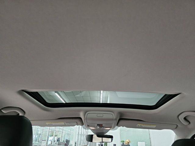 Used 2016 Volkswagen Passat 3.6 SEL Premium image 37