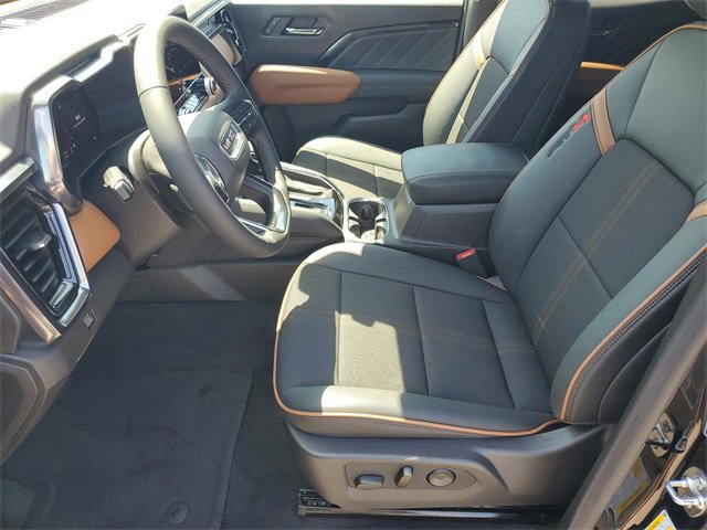 New 2025 GMC Canyon AT4 w/ Nightfall Edition image 5