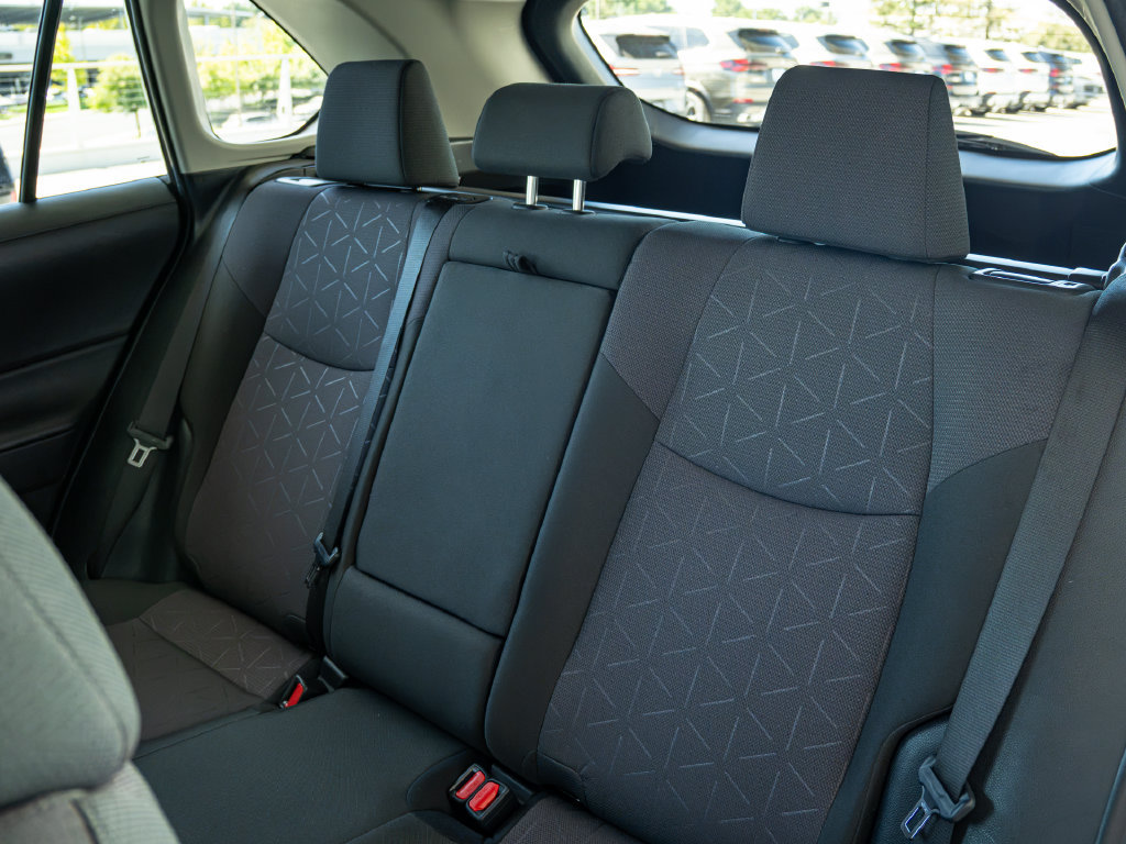 Used 2025 Toyota RAV4 XLE FWD image 12