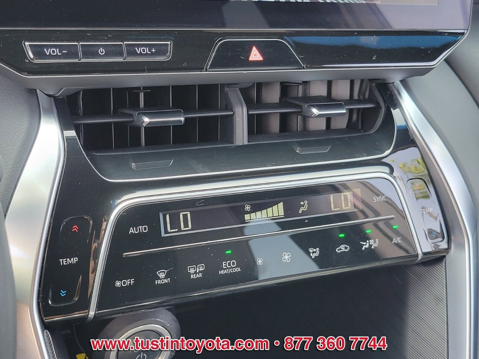 Certified 2023 Toyota Venza Nightshade AWD/4WD image 22