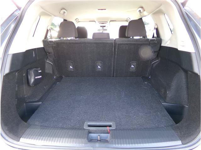 Used 2025 Nissan Rogue SV AWD/4WD image 11