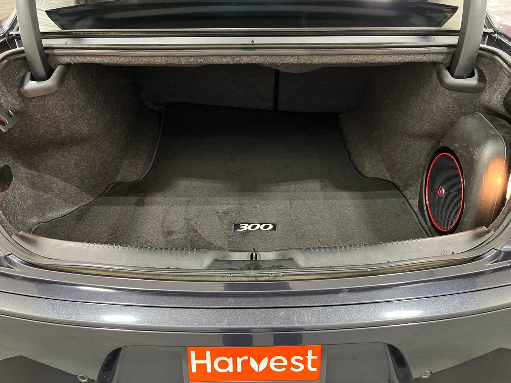 Used 2018 Chrysler 300 S w/ 300S Premium Group image 8