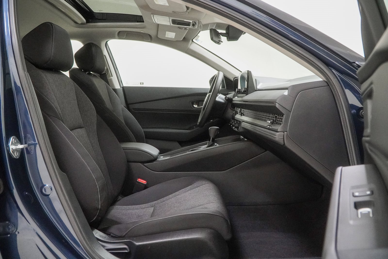 Certified 2025 Honda Accord SE image 34