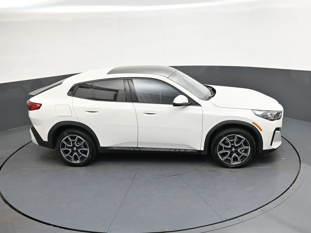 Used 2025 BMW X2 xDrive28i image 20
