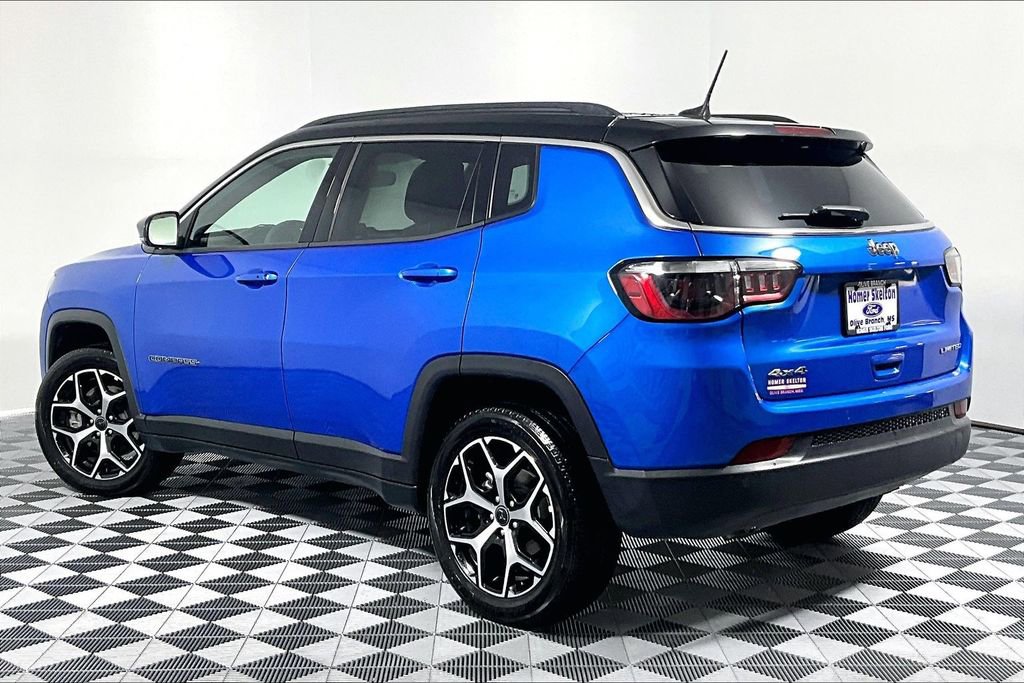 Used 2025 Jeep Compass Limited AWD/4WD image 11