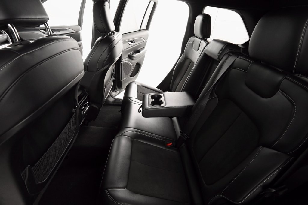 Certified 2022 Jeep Grand Cherokee Altitude image 16