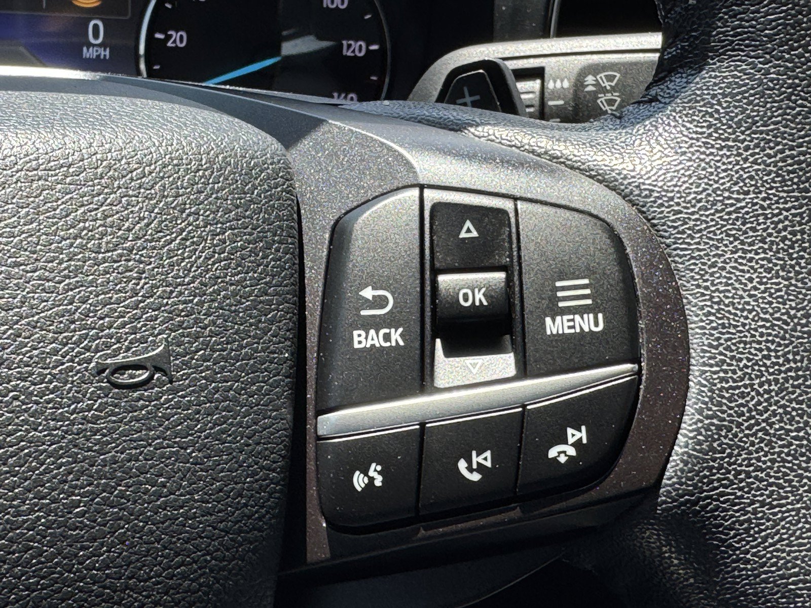 Used 2020 Ford Explorer XLT w/ Equipment Group 202A AWD/4WD image 19