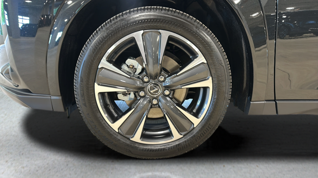 New 2026 Lexus UX 300h AWD image 11