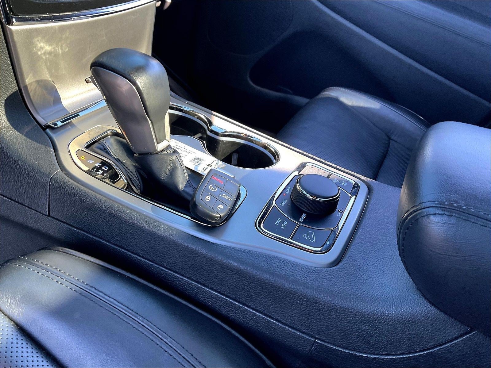 Used 2021 Jeep Grand Cherokee High Altitude AWD/4WD image 18