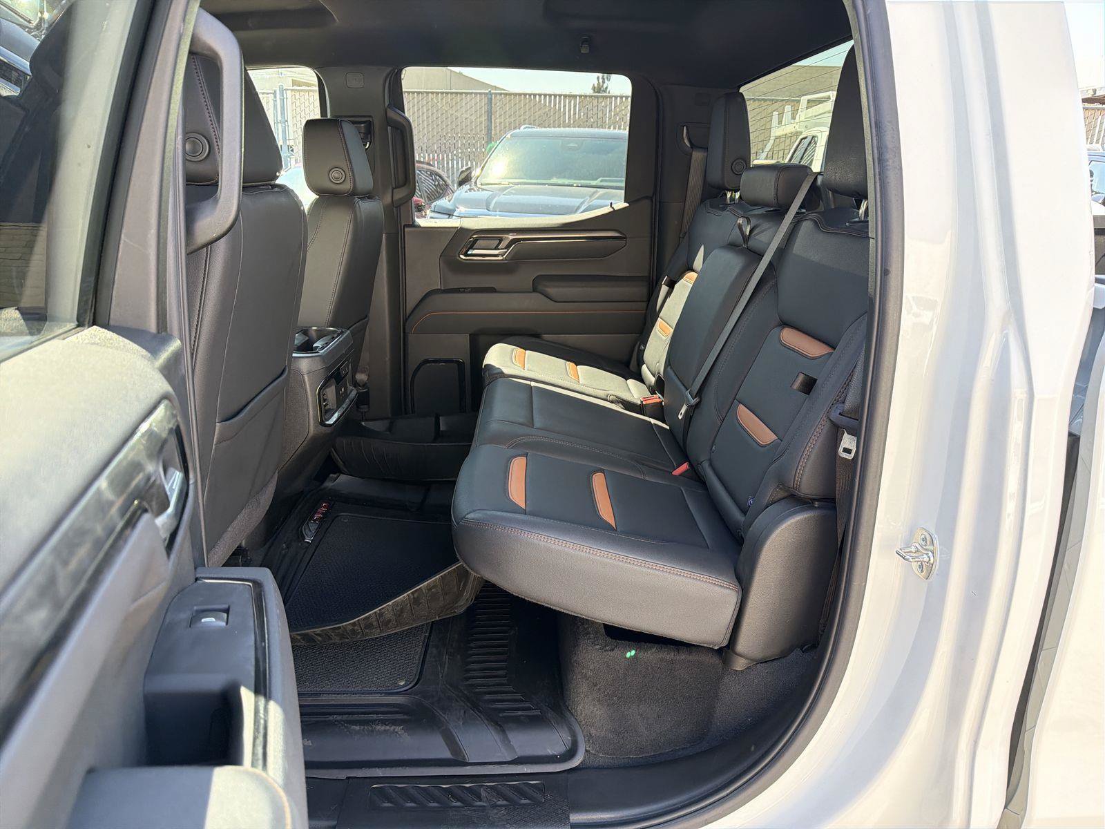 Used 2025 GMC Sierra 1500 AT4 AWD/4WD image 24