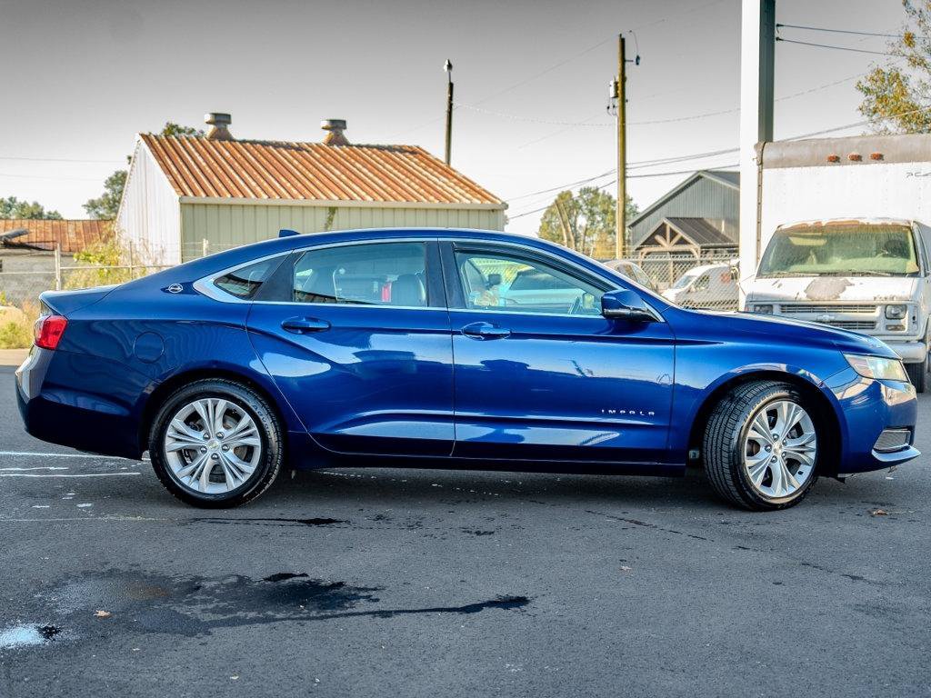 Used 2014 Chevrolet Impala LT w/ Convenience Package FWD image 2