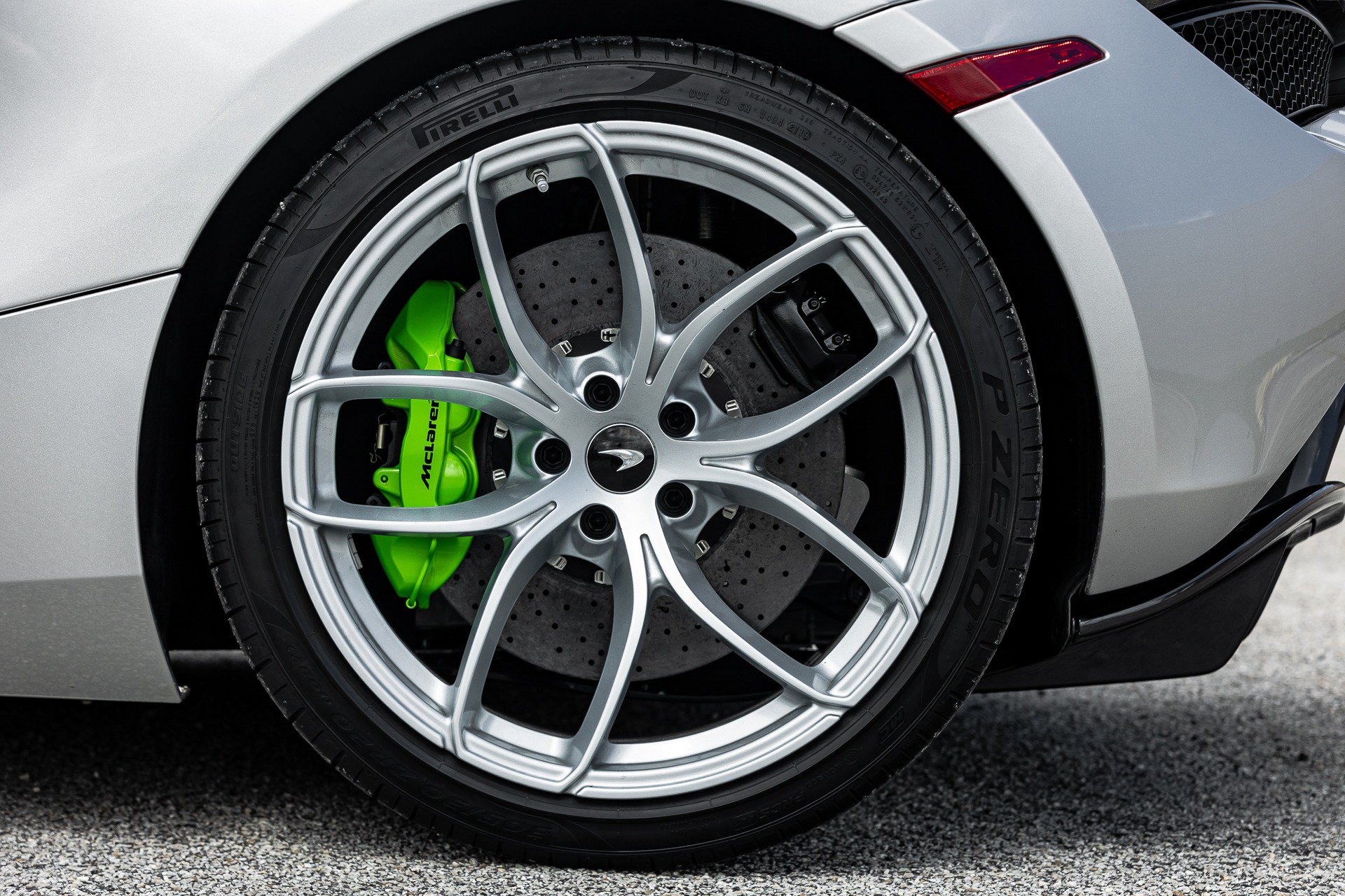 Used 2020 McLaren 720S Luxury RWD image 19