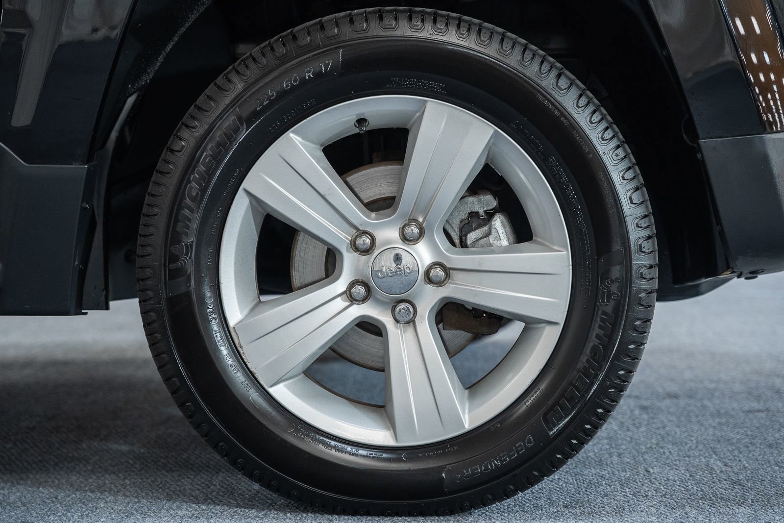 Used 2017 Jeep Patriot Latitude image 13