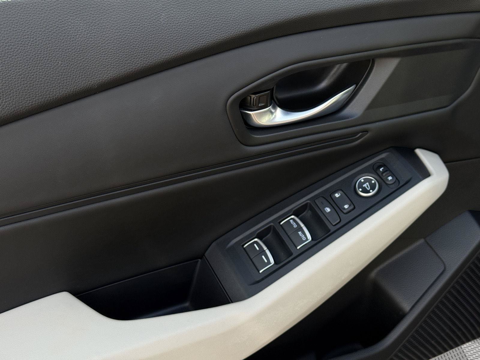 Certified 2026 Honda Accord SE image 8