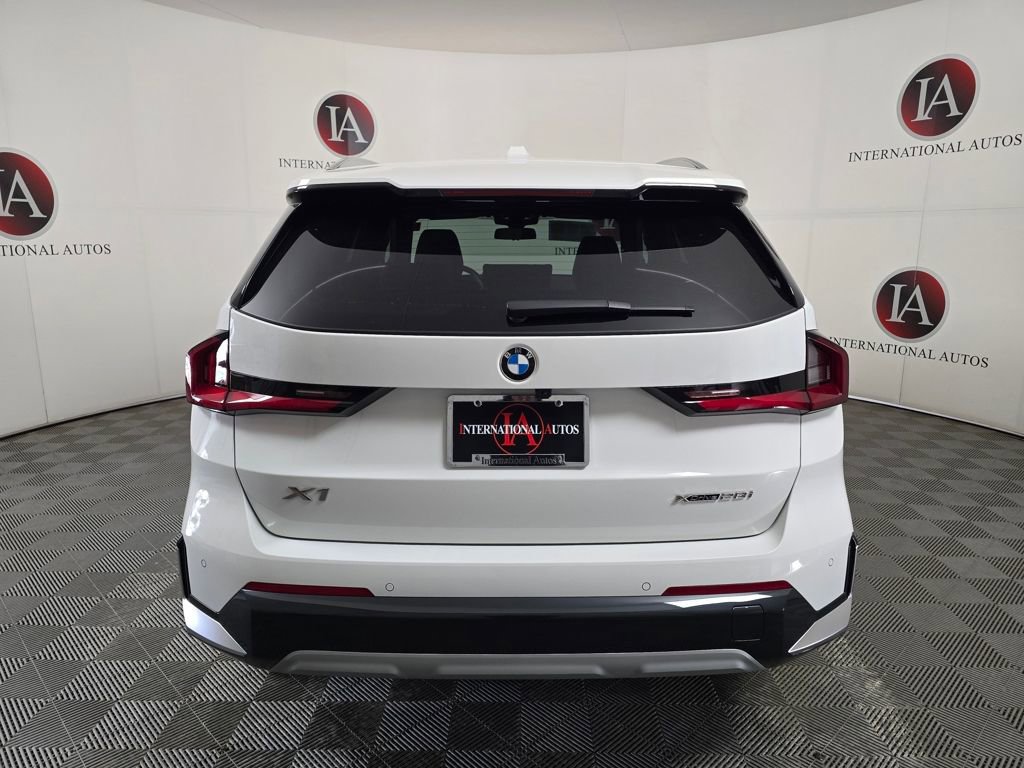 Used 2025 BMW X1 xDrive28i w/ Technology Package image 8
