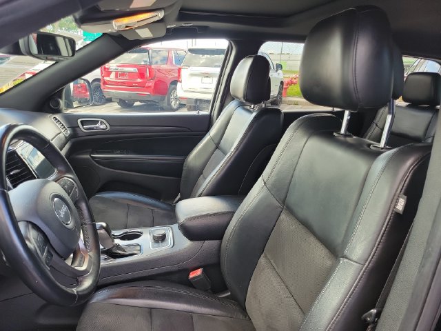 Used 2020 Jeep Grand Cherokee Laredo w/ Quick Order Package 2BN North AWD/4WD image 13