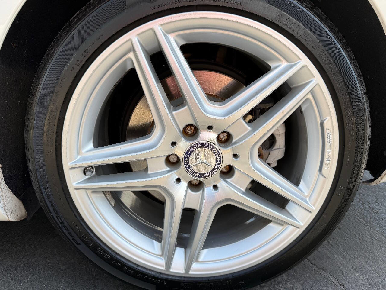 Used 2013 Mercedes-Benz E 550 4MATIC Sedan image 24