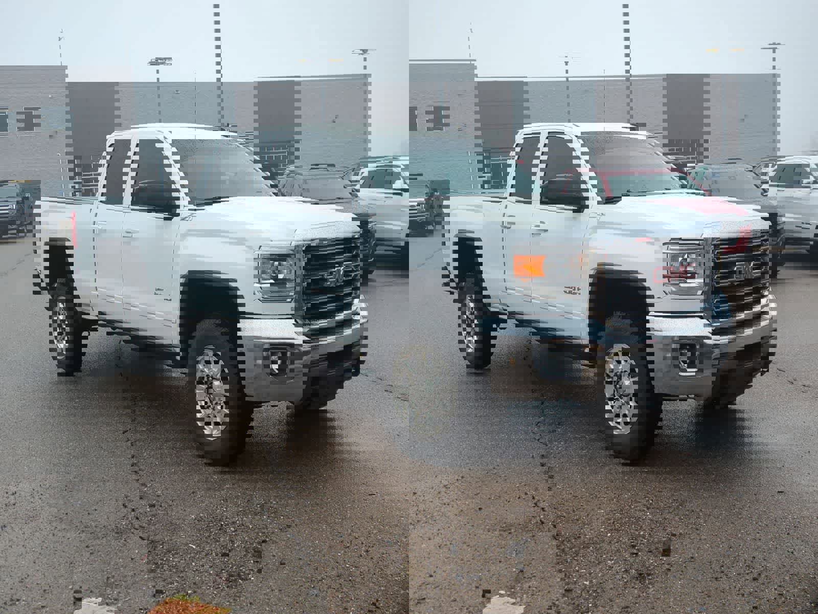 Used 2015 GMC Sierra 2500 SLE w/ SLE Preferred Package image 2