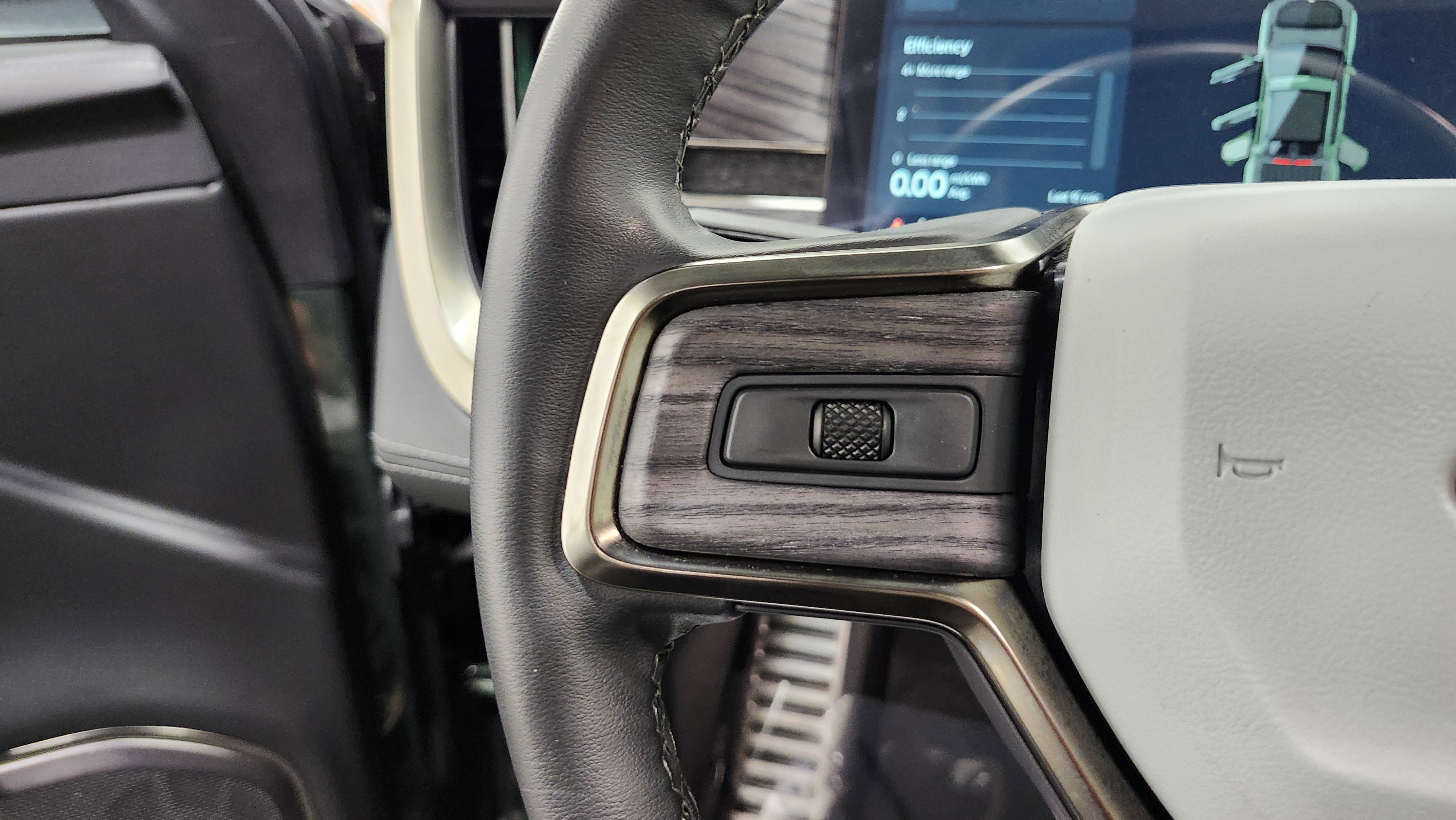 Used 2023 Rivian R1T Adventure image 37