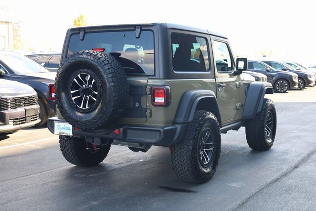Used 2025 Jeep Wrangler Sport image 4