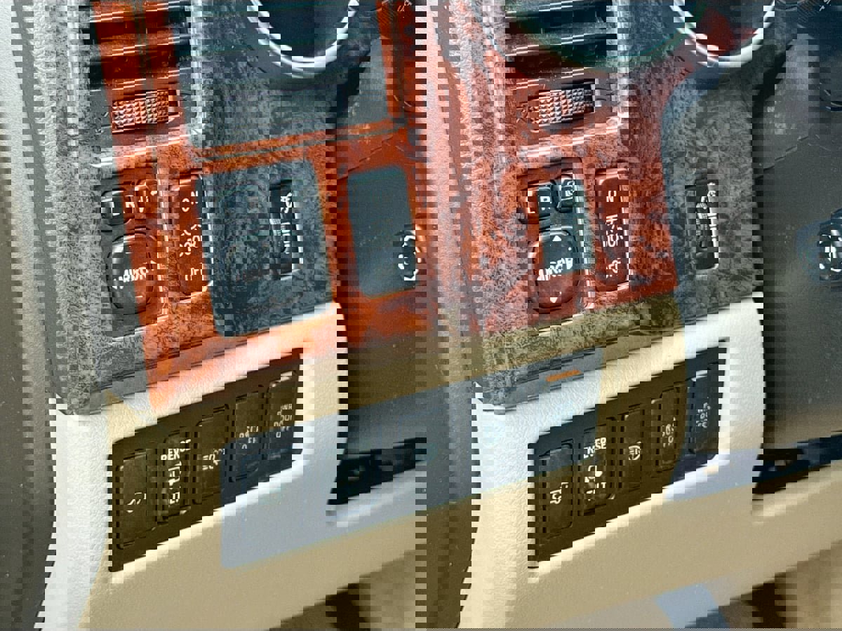 Used 2008 Toyota Sequoia Platinum image 10